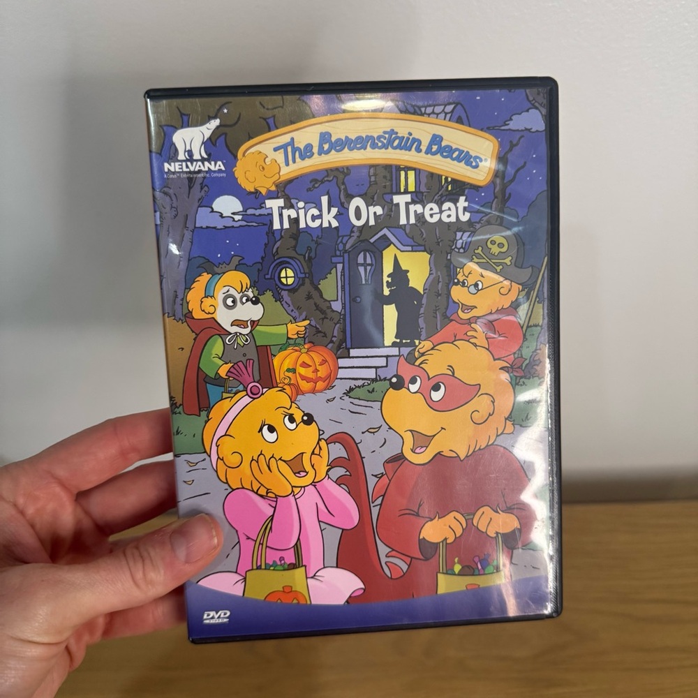 Vintage Berenstain Bears Trick or Treat Halloween Holiday DVD